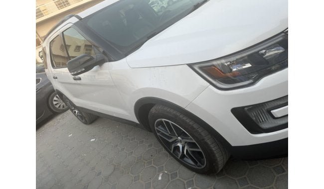 Ford Explorer 2017 white color used car