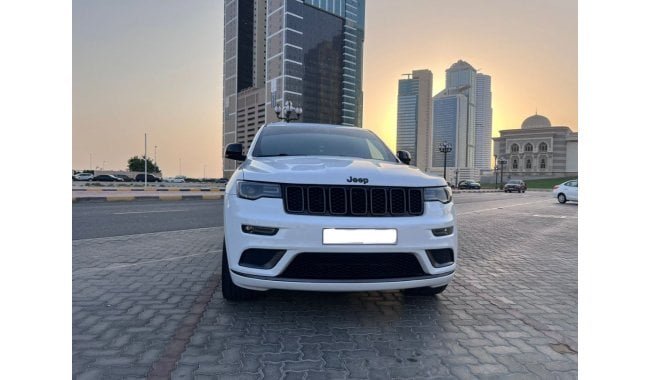 Jeep Grand Cherokee 2019 white color used car