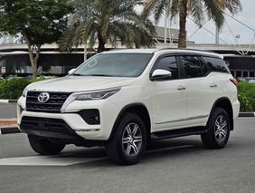 Toyota Fortuner 2021 White color used car