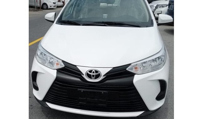 Toyota Yaris 2021 White color used car