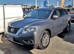 Nissan Pathfinder 2015 Gray color used car
