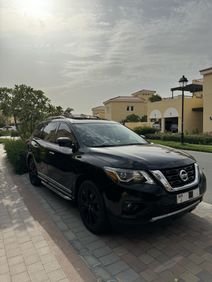 Nissan Pathfinder 2017 Black color used car
