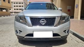 Nissan Pathfinder 2017 Silver color used car