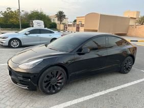 GCC 2022 Tesla Model 3