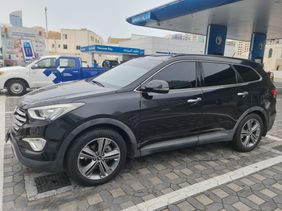 For sale in Abu Dhabi 2015 Grand Santa Fe