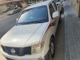 GCC 2012 Nissan Navara