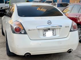 For sale in Sharjah 2008 Altima