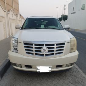 Well maintained “2010 Cadillac Escalade