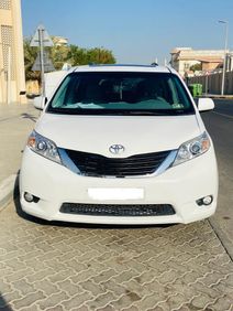 For sale in Sharjah 2013 Sienna