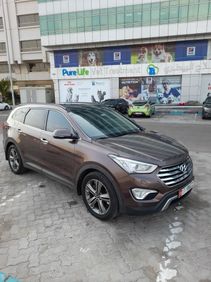 Well maintained “2015 Hyundai Grand Santa Fe