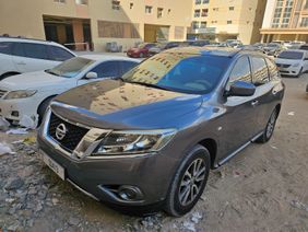 For sale in Sharjah 2015 Pathfinder