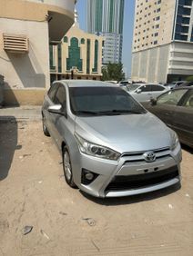 185130 2015 Yaris