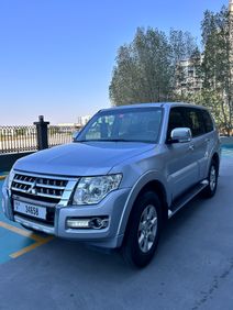 Japanese 2017 Mitsubishi Pajero