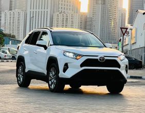 Well maintained “2021 Toyota Rav4