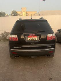 For sale in Abu Dhabi 2009 Acadia