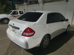 275000 2012 Tiida