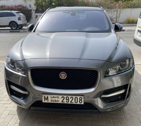 2017 Jaguar F-Pace GCC