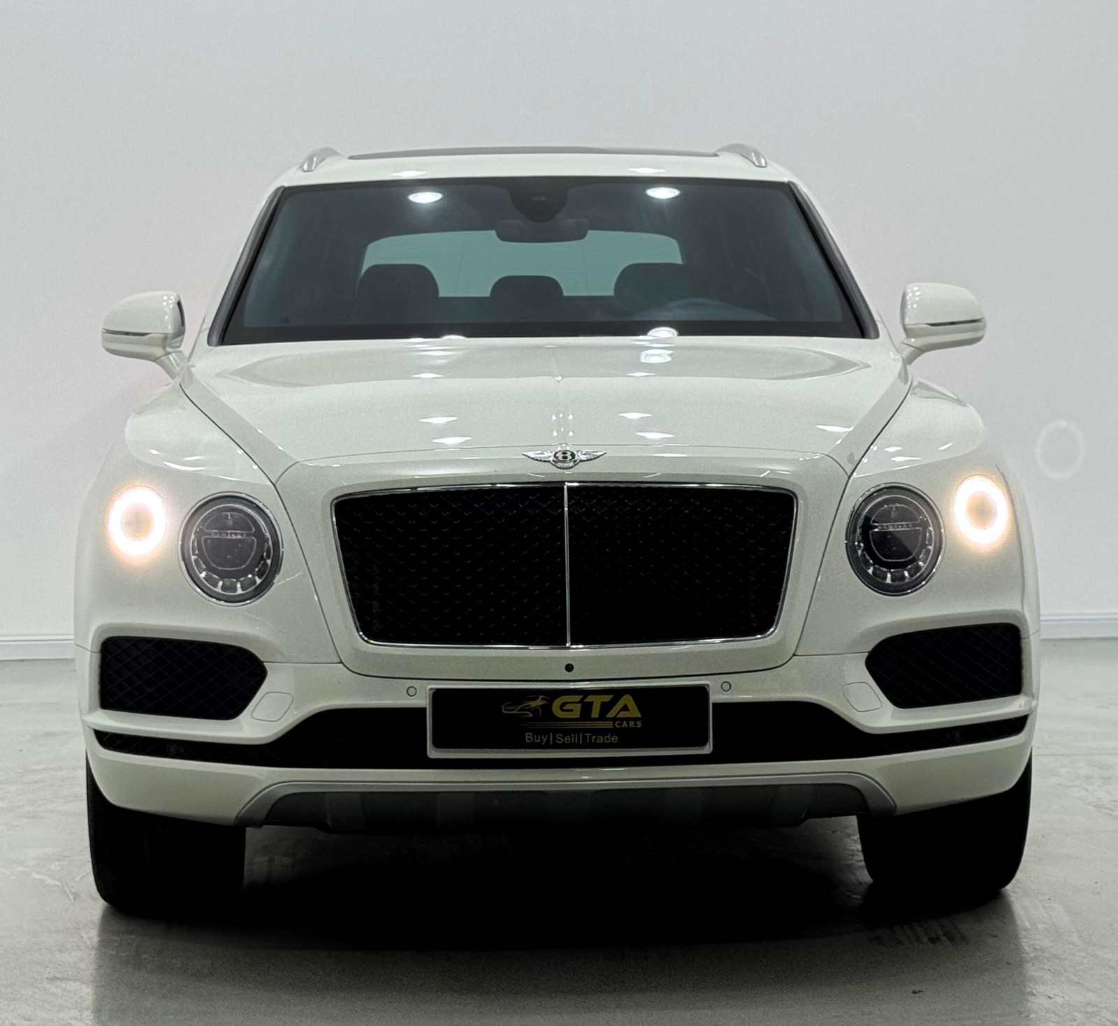 100839 2019 Bentayga