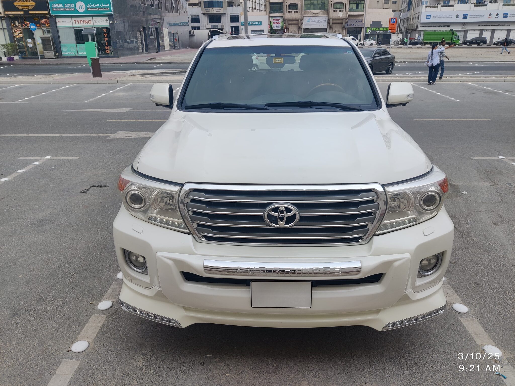 2008 Toyota Land Cruiser gxr fully loaded with sunroof excellent condition for sale in dubai